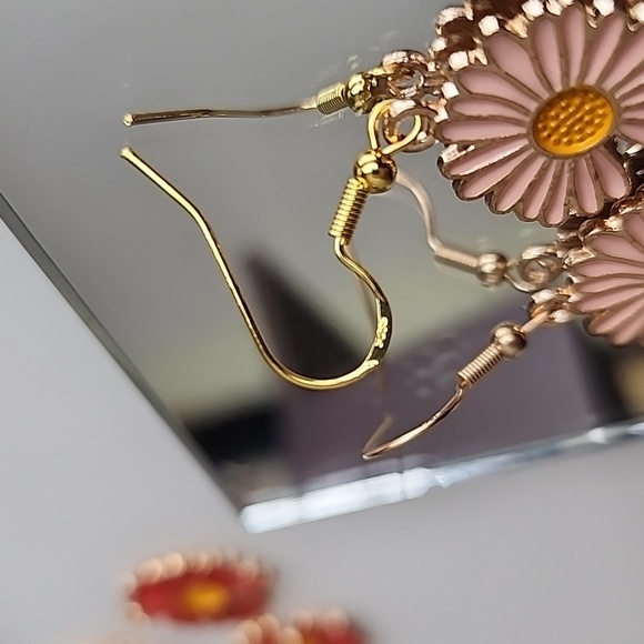 Gold Pink Hippie Daisy earrings  925S With Quality - Picture 3 of 6